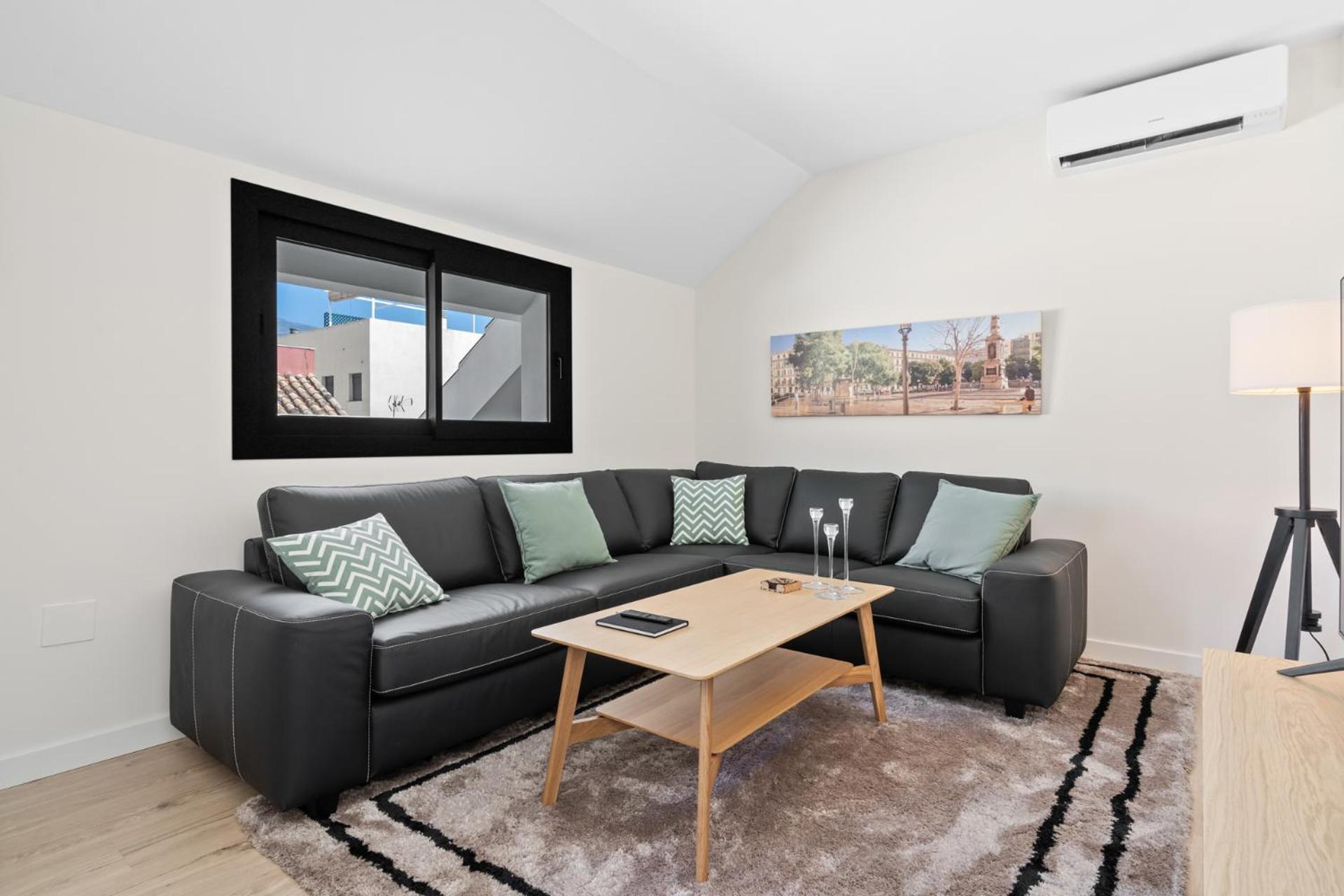 Sunny Penthouse In By Costarentals - Ref 215