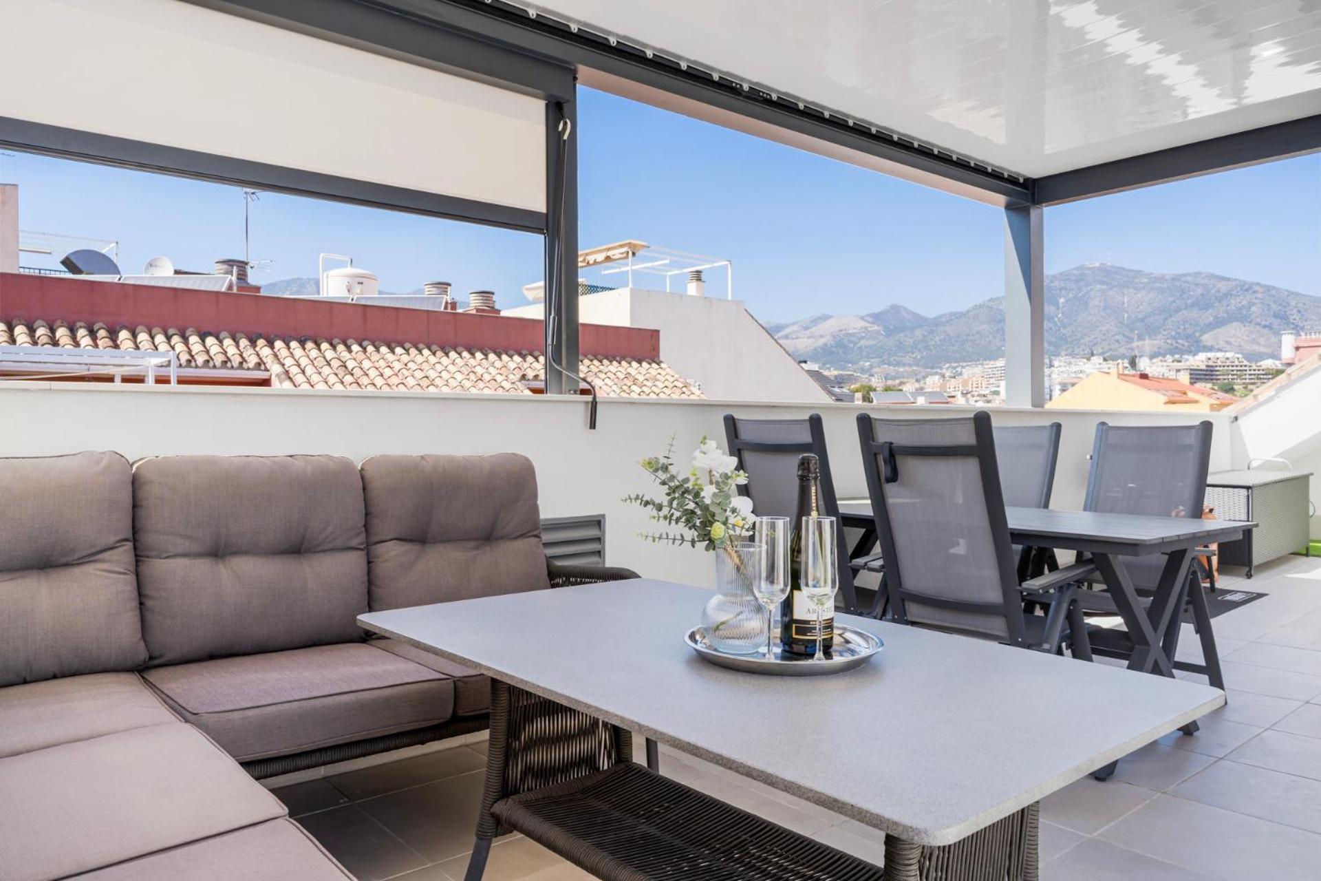 Apartamento Sunny Penthouse In By Costarentals - Ref 215 *
